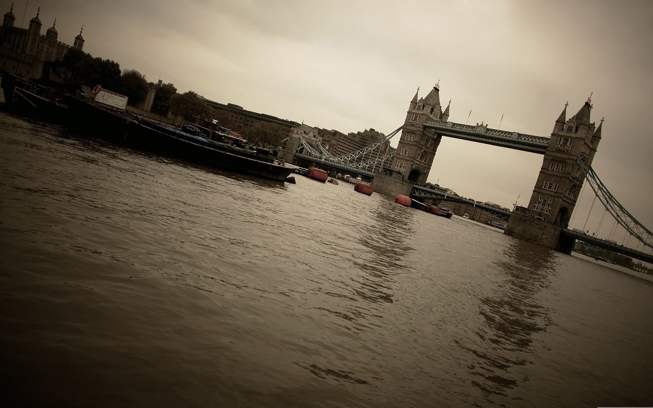 Обои великобритания, город, тауэрский мост, uk, the city, tower bridge разрешение 1920x1172 Загрузить