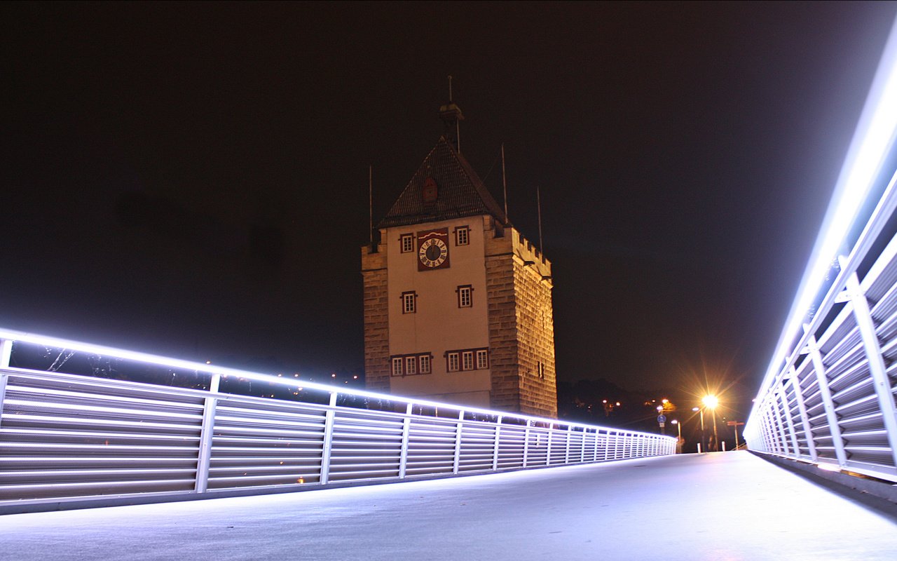 Обои свет, ночь, город, германия, esslingen, light, night, the city, germany разрешение 3200x1801 Загрузить