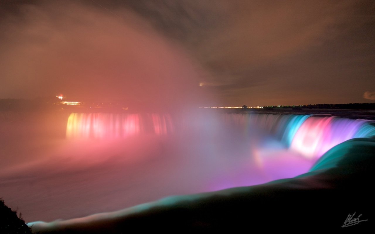 Обои ночь, огни, вода, водопад, город, сша, подсветка, ниагарский, night, lights, water, waterfall, the city, usa, backlight, niagara разрешение 2560x1600 Загрузить