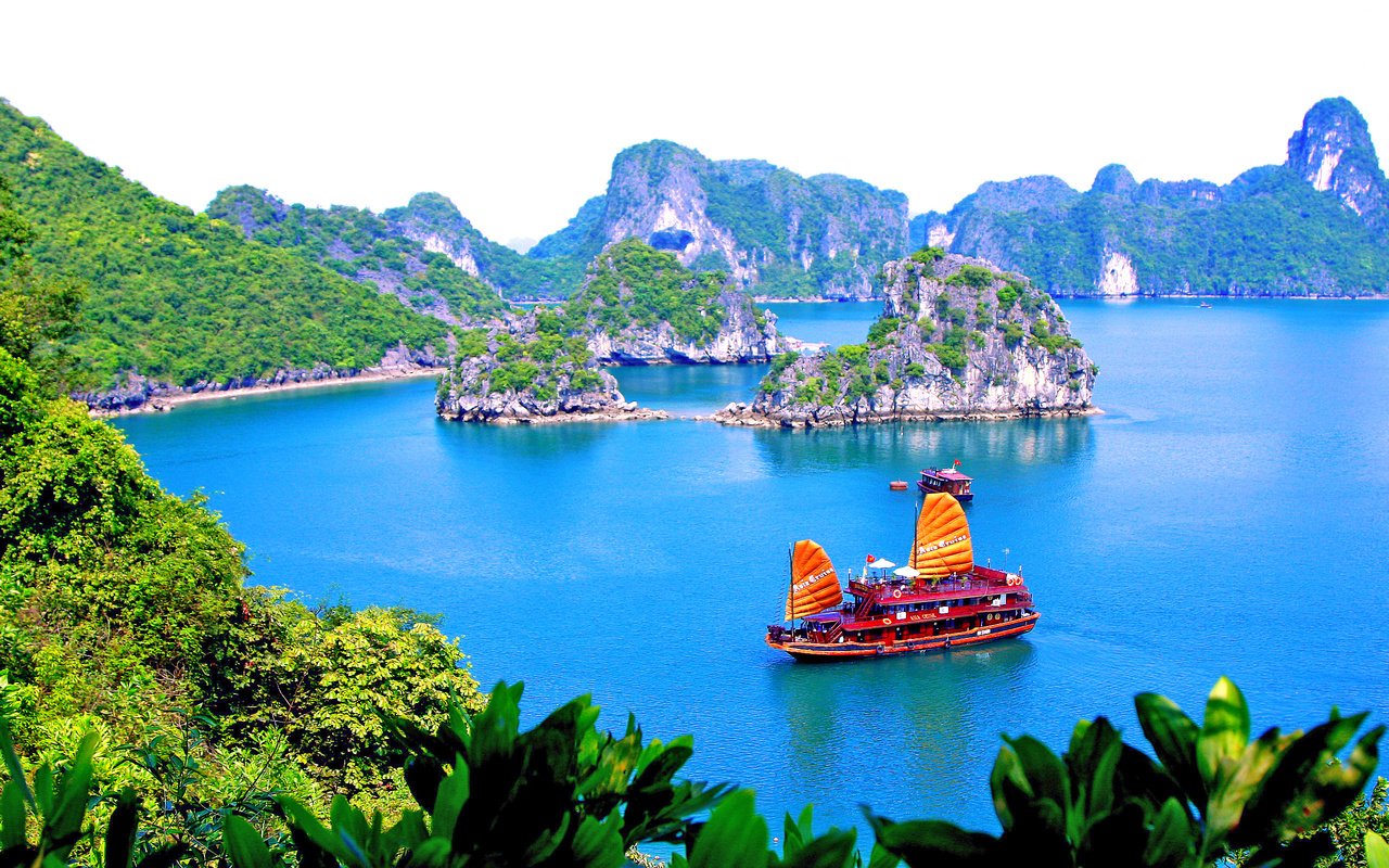 Обои море, тропики, вьетнам, бухта халонг, sea, tropics, vietnam, halong разрешение 2560x1920 Загрузить