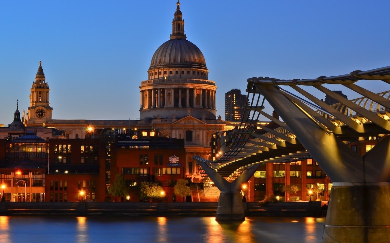 Обои великобритания, лондон, темза, англия, сумерки, st pauls cathedral, собор святого павла, мост тысячелетия, uk, london, thames, england, twilight, st. paul's cathedral, millennium bridge разрешение 1920x1080 Загрузить