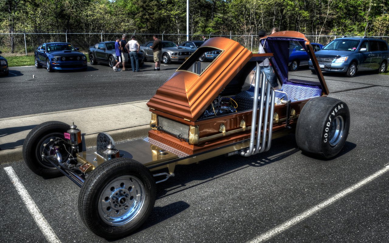 Обои стоянка, гроб, custom car, parking, the coffin разрешение 1920x1200 Загрузить