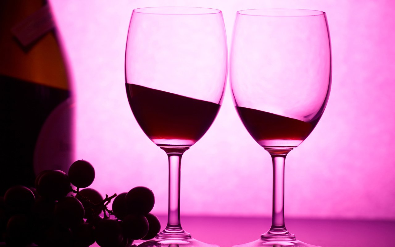 Обои фон, виноград, вино, бутылка, бокалы, background, grapes, wine, bottle, glasses разрешение 4059x2828 Загрузить