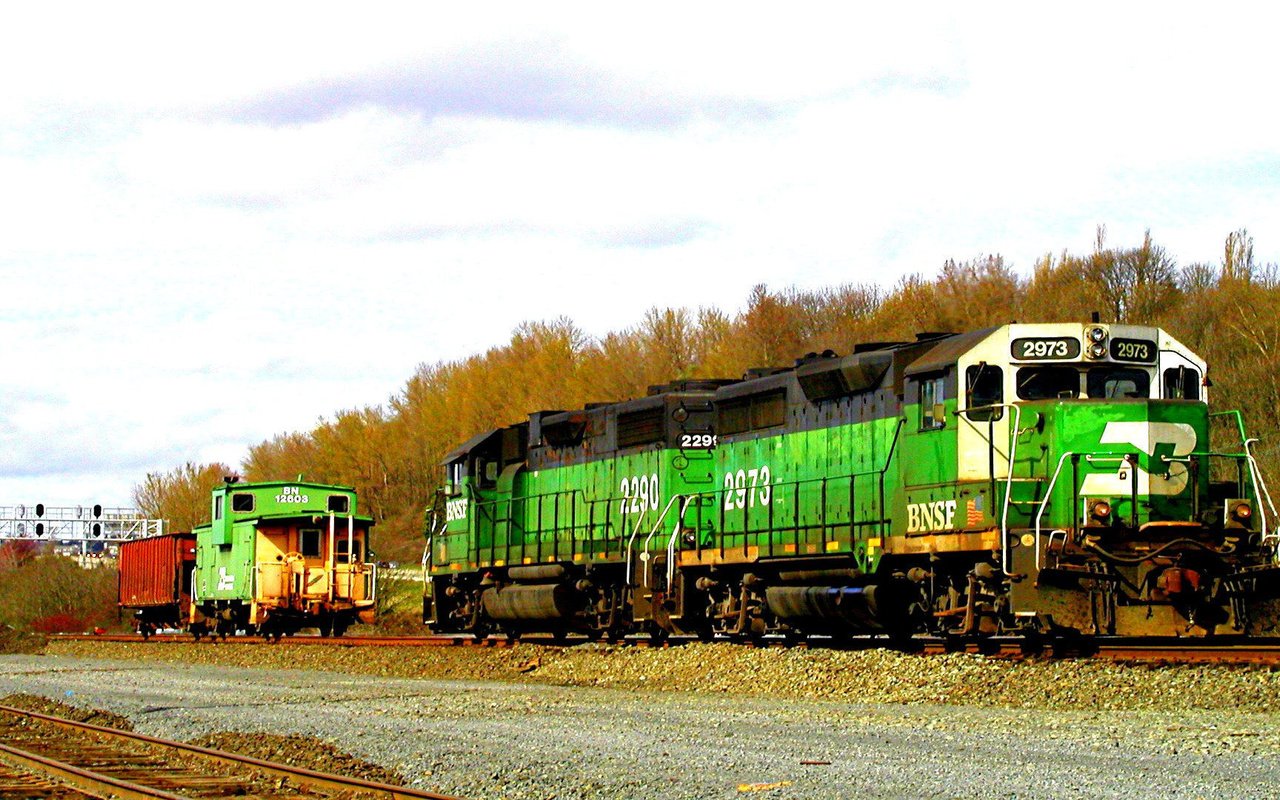 Обои железная дорога, рельсы, поезд, вагоны, railroad, rails, train, cars разрешение 1920x1080 Загрузить