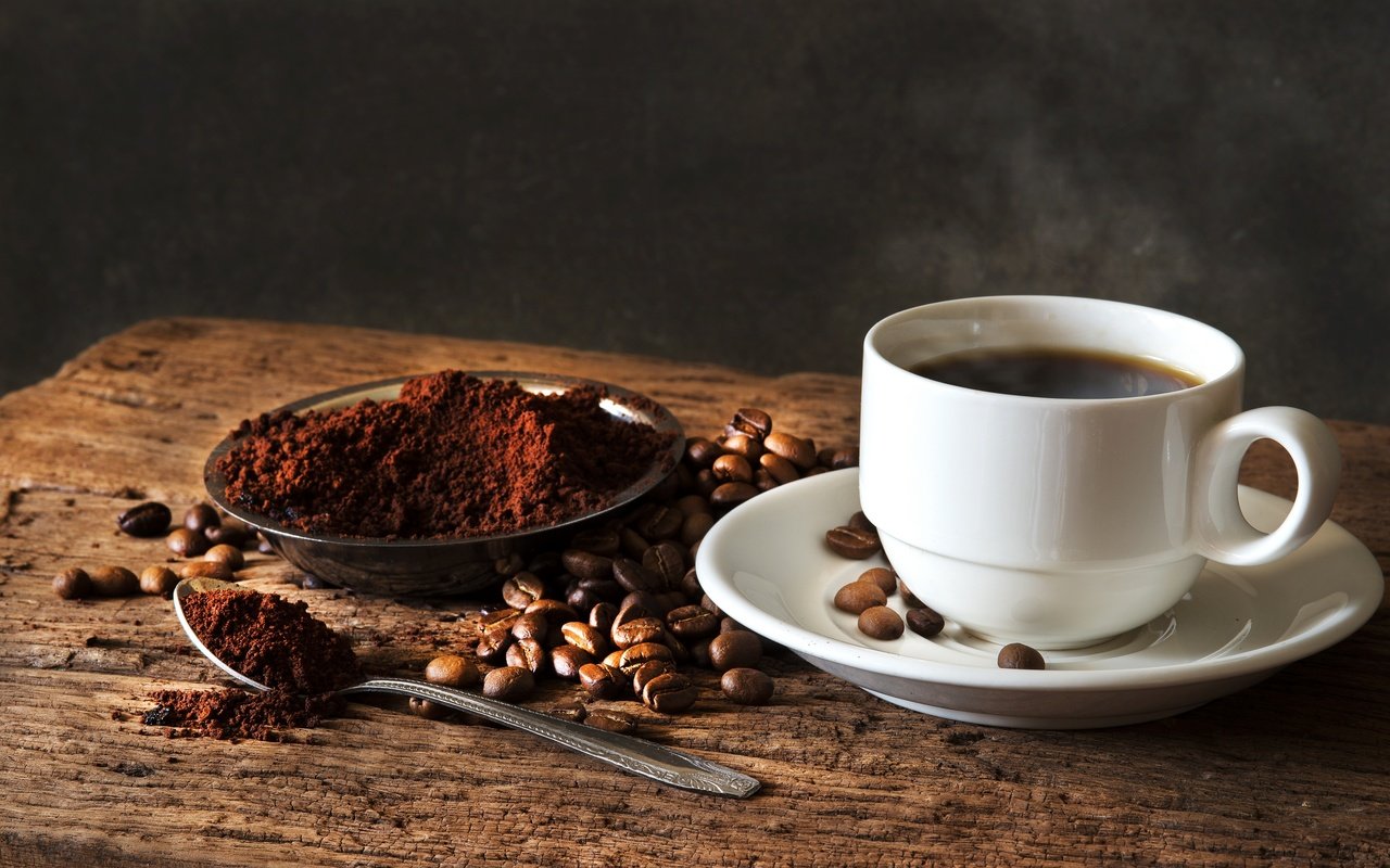 Обои кофе, чашка, кофейные зерна, кубок, бобы, coffee, cup, coffee beans, beans разрешение 2880x1923 Загрузить