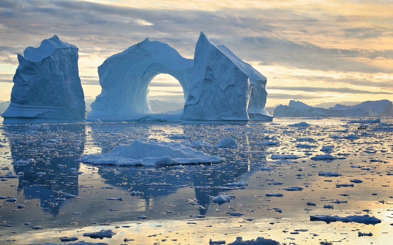 Обои залив, гренландия, айсберги, залив диско, bay, greenland, icebergs, disko bay разрешение 3422x1926 Загрузить