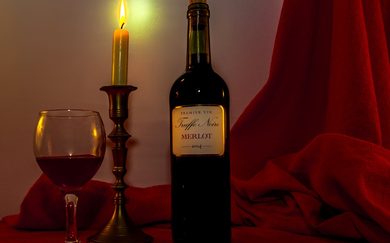 Обои огонь, бокал, вино, свеча, бутылка, красное, fire, glass, wine, candle, bottle, red разрешение 3000x2250 Загрузить