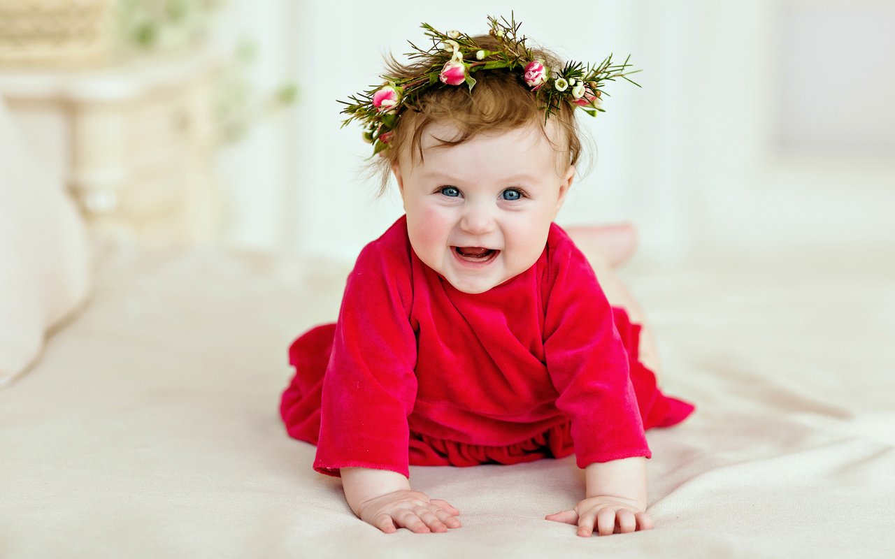 Обои платье, улыбка, девочка, ребенок, венок, малышка, dress, smile, girl, child, wreath, baby разрешение 4500x3000 Загрузить