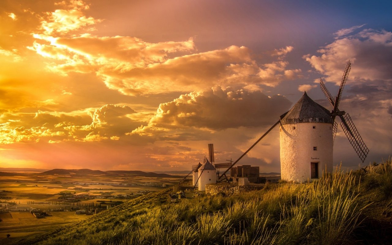 Обои небо, трава, закат, долина, испания, ветряная мельница, the sky, grass, sunset, valley, spain, windmill разрешение 3000x1688 Загрузить