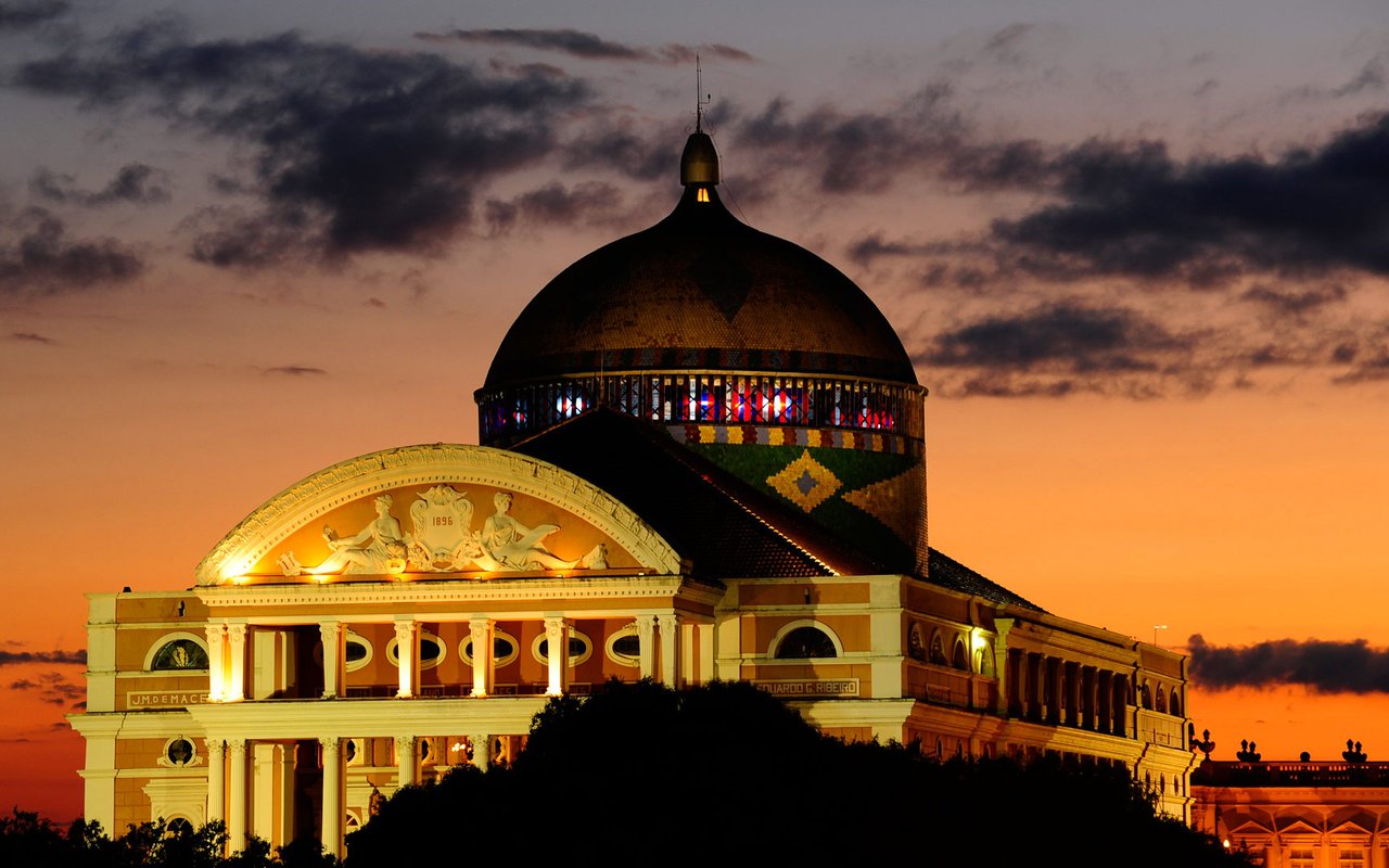 Обои ночь, огни, бразилия, зарево, театр, манаус, амазонас, night, lights, brazil, glow, theatre, manaus, amazonas разрешение 1920x1080 Загрузить