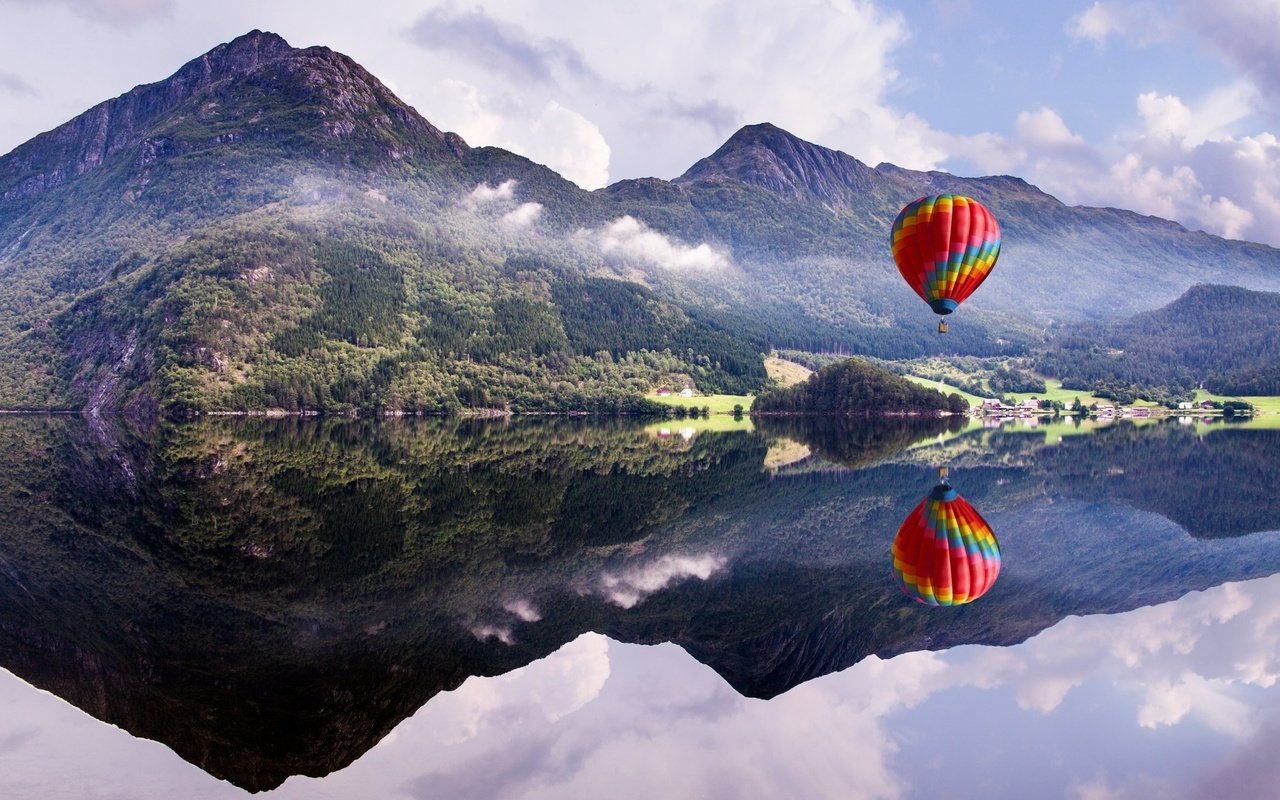 Обои озеро, природа, отражение, пейзаж, воздушный шар, lake, nature, reflection, landscape, balloon разрешение 1920x1080 Загрузить