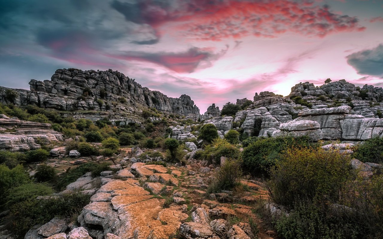 Обои небо, antequera, торкаль-де-антекера, облака, горы, природа, закат, испания, национальный парк, малага, the sky, clouds, mountains, nature, sunset, spain, national park, malaga разрешение 2048x1296 Загрузить