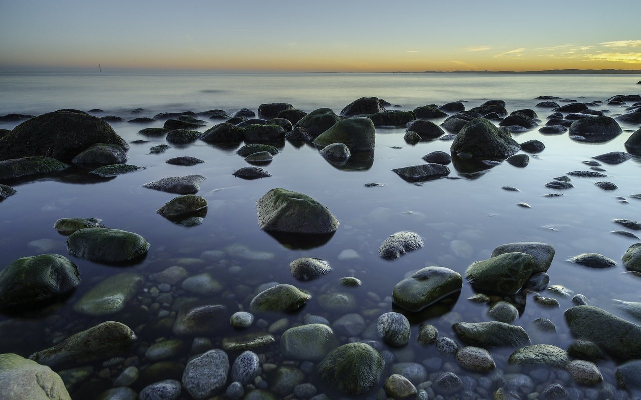 Обои камни, берег, море, побережье, норвегия, stones, shore, sea, coast, norway разрешение 2500x1563 Загрузить