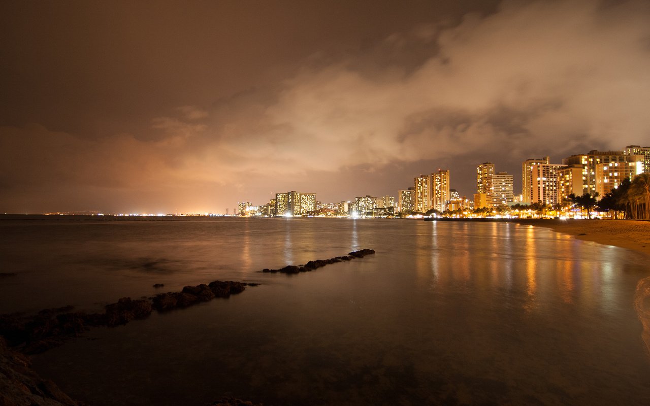 Обои ночь, набережная, здания, гавайи, гонолулу, night, promenade, building, hawaii, honolulu разрешение 2560x1707 Загрузить