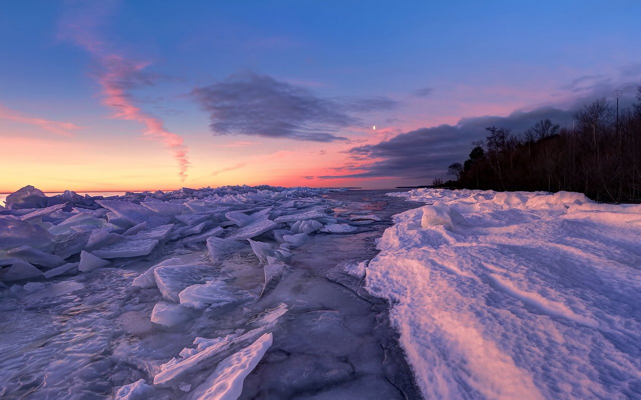 Обои деревья, река, снег, закат, пейзаж, лёд, trees, river, snow, sunset, landscape, ice разрешение 1920x1200 Загрузить