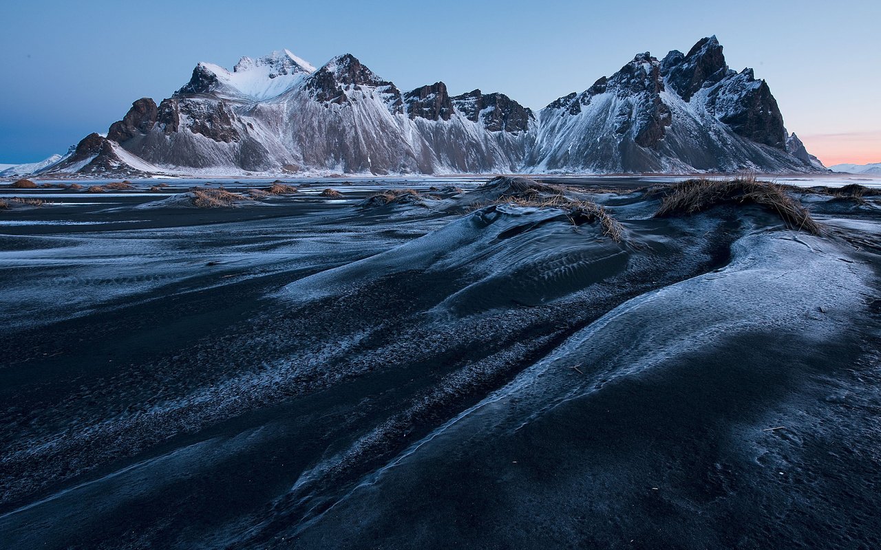 Обои горы, снег, природа, вершины, исландия, вестрахорн, mountains, snow, nature, tops, iceland, westerhorn разрешение 2048x1367 Загрузить