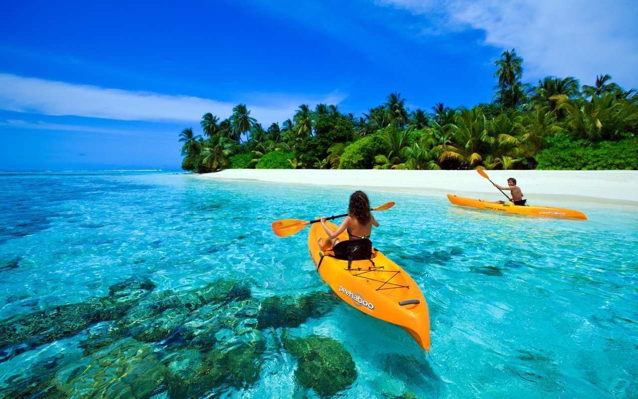 Обои море, пляж, лодки, отдых, остров, тропики, мальдивы, sea, beach, boats, stay, island, tropics, the maldives разрешение 5616x3744 Загрузить
