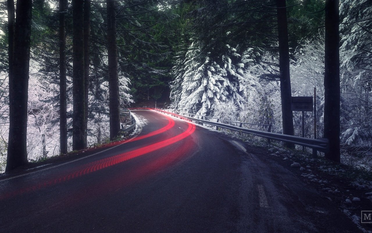 Обои свет, дорога, снег, природа, лес, зима, выдержка, light, road, snow, nature, forest, winter, excerpt разрешение 1920x1200 Загрузить