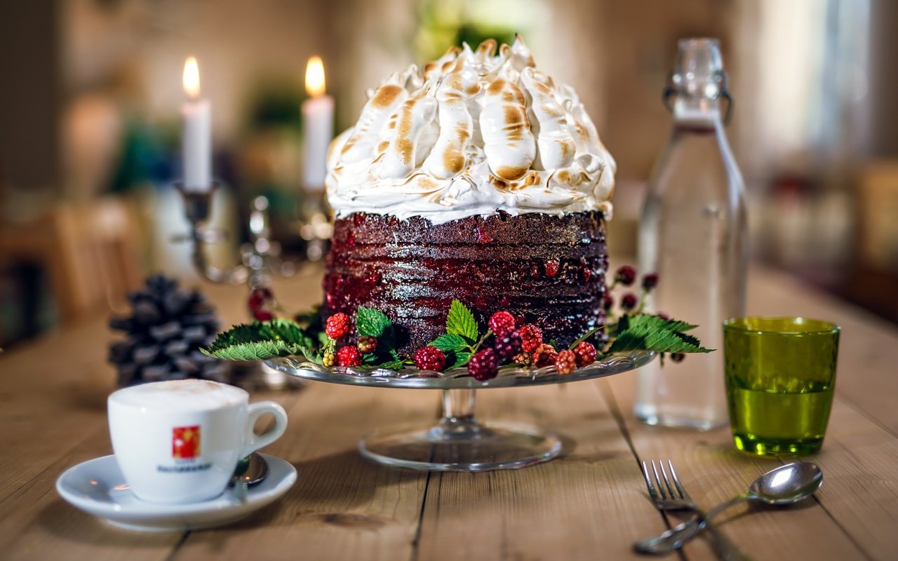Обои ягоды, шоколад, сладкое, торт, десерт, berries, chocolate, sweet, cake, dessert разрешение 2399x1521 Загрузить