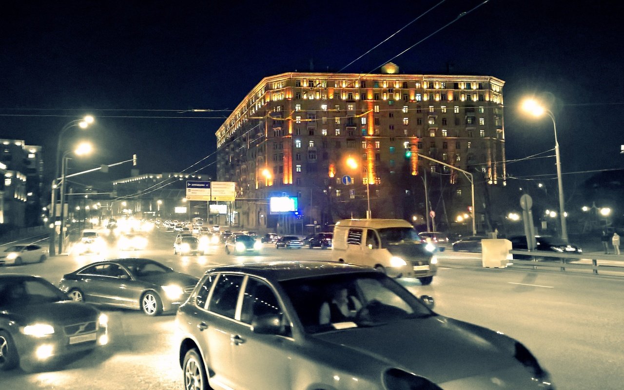 Обои вечер, москва, улица, дом, работа, шоссе, варшавка, the evening, moscow, street, house, work, highway, varshavka разрешение 4784x2693 Загрузить