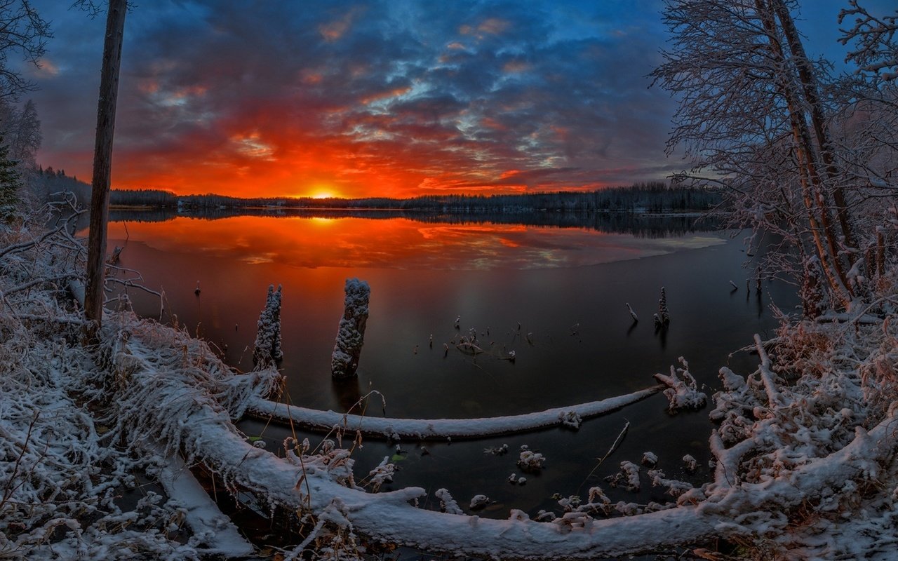 Обои облака, озеро, снег, зима, горизонт, рассвет, иней, олег авдеев, clouds, lake, snow, winter, horizon, dawn, frost, oleg avdeev разрешение 1920x1233 Загрузить