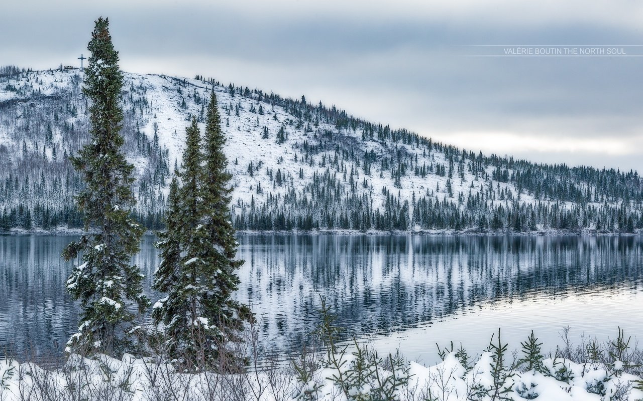 Обои озеро, снег, дерево, зима, гора, он, lake, snow, tree, winter, mountain, it разрешение 5631x3167 Загрузить