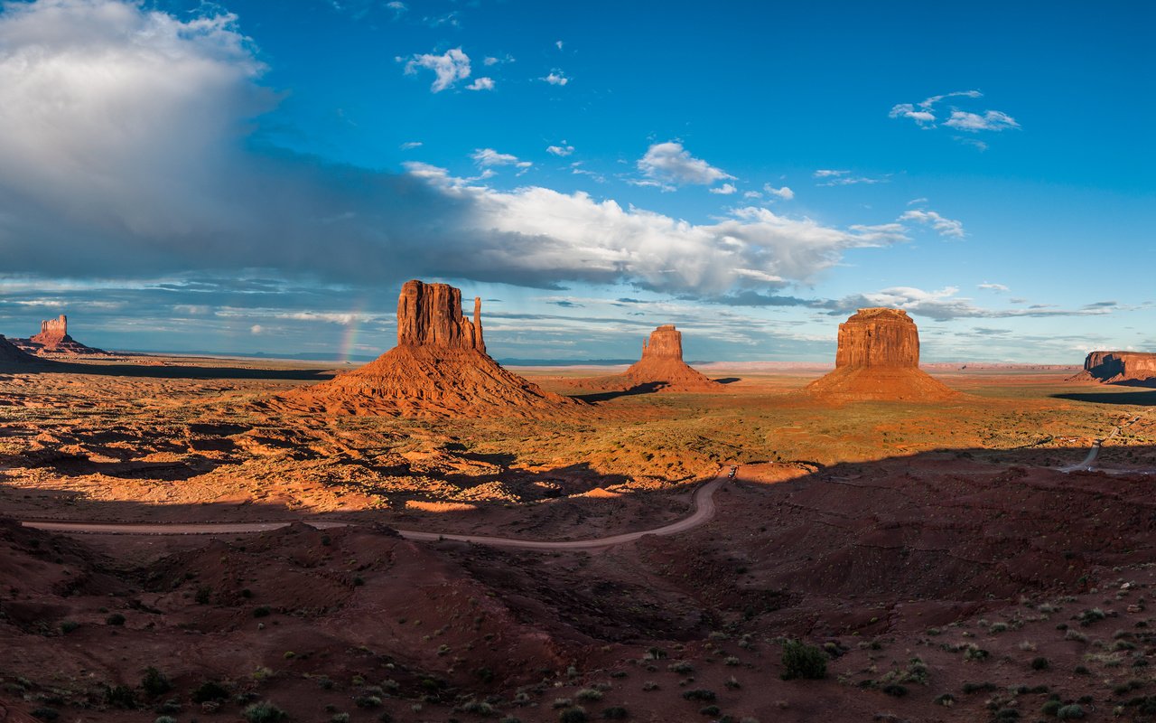 Обои небо, облака, скалы, каньон, аризона, долина монументов, rbezze, the sky, clouds, rocks, canyon, az, monument valley разрешение 3840x2400 Загрузить