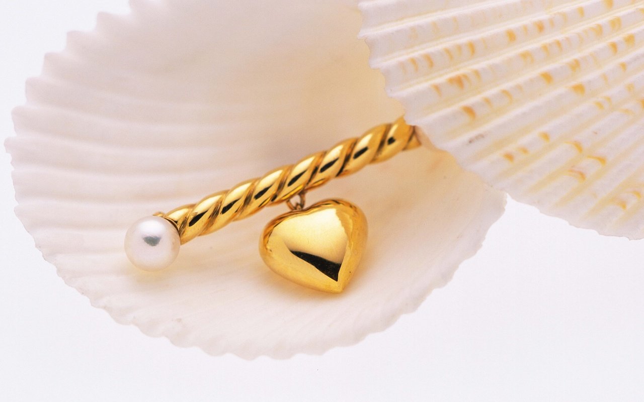 Обои сердечко, ракушка, жемчуг, heart, shell, pearl разрешение 1920x1080 Загрузить