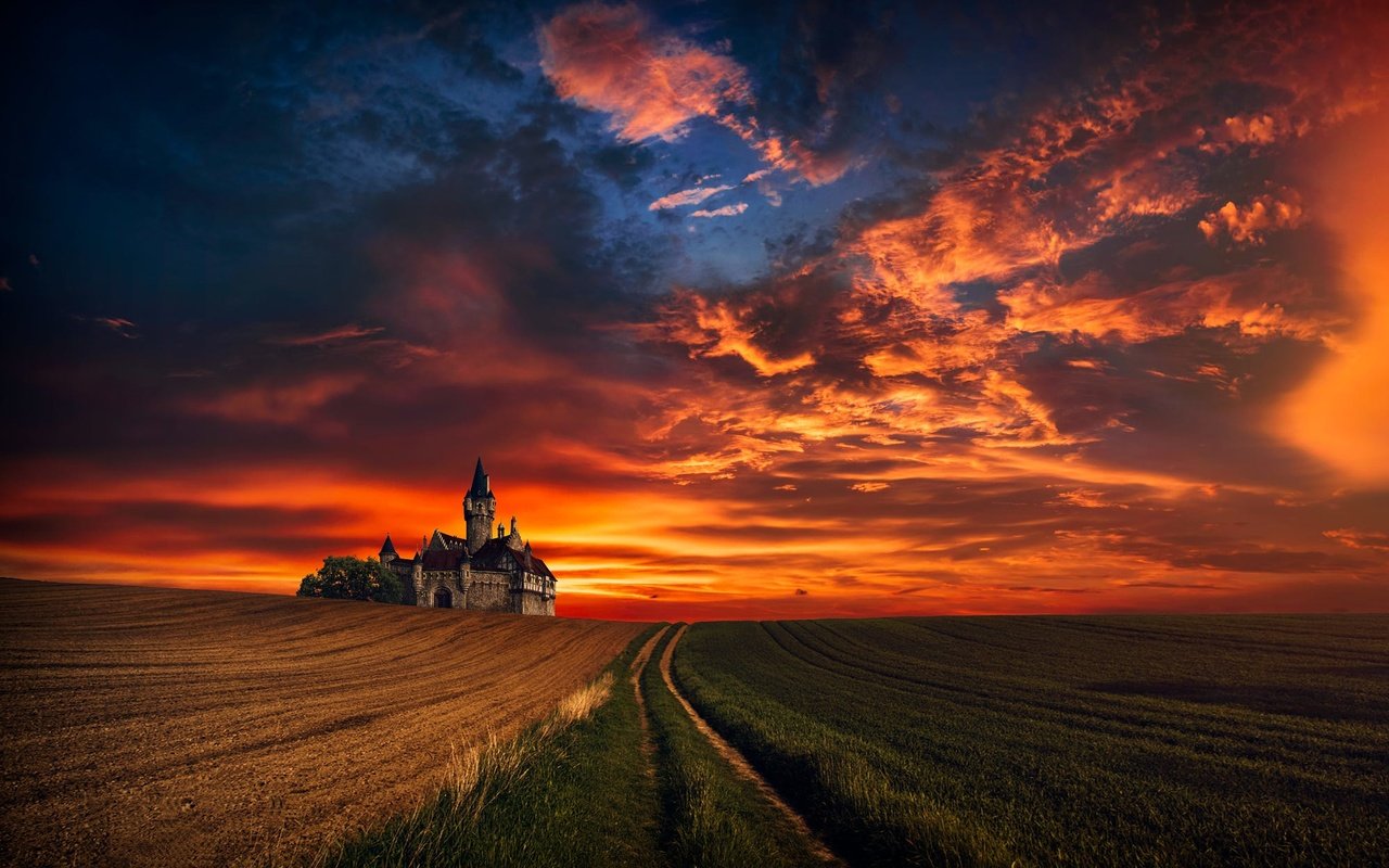 Обои небо, облака, закат, поля, горизонт, замок, hmetosche, hmetoch inadias, the sky, clouds, sunset, field, horizon, castle разрешение 2000x1328 Загрузить