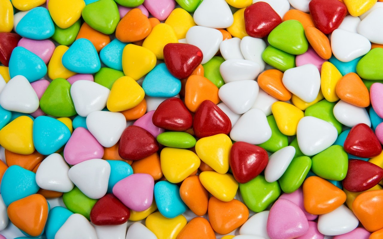 Обои разноцветные, конфеты, сердечки, сладкое, десерт, леденцы, драже, colorful, candy, hearts, sweet, dessert, lollipops, pills разрешение 2880x1800 Загрузить