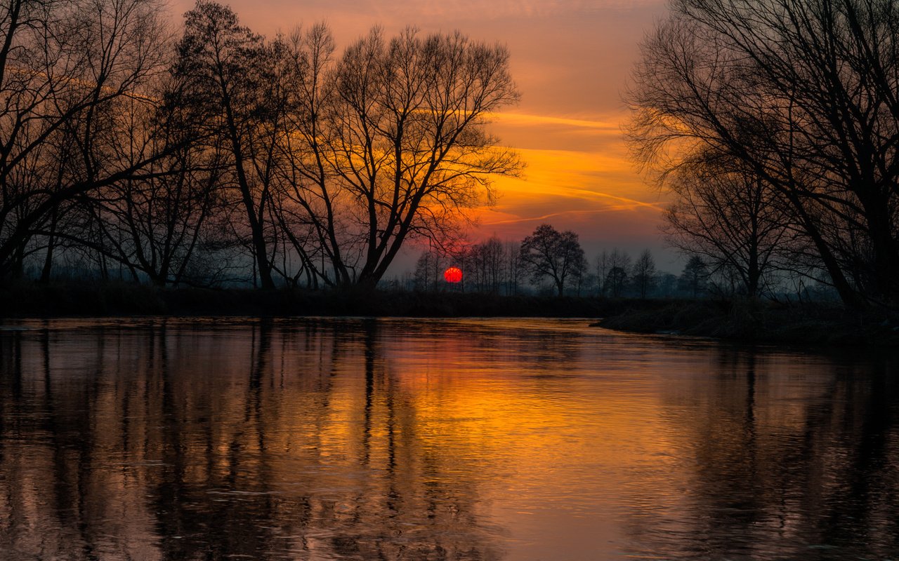 Обои деревья, река, природа, закат, отражение, trees, river, nature, sunset, reflection разрешение 2048x1356 Загрузить