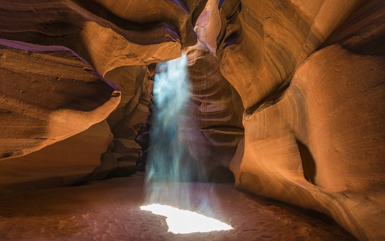 Обои каньон, сша, каньон антилопы, солнечный свет, штат аризона, canyon, usa, antelope canyon, sunlight, arizona разрешение 2000x1330 Загрузить