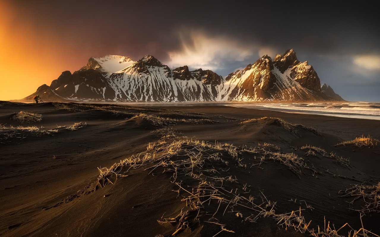 Обои небо, облака, горы, исландия, auster-skaftafellssysla, the sky, clouds, mountains, iceland разрешение 2048x1318 Загрузить