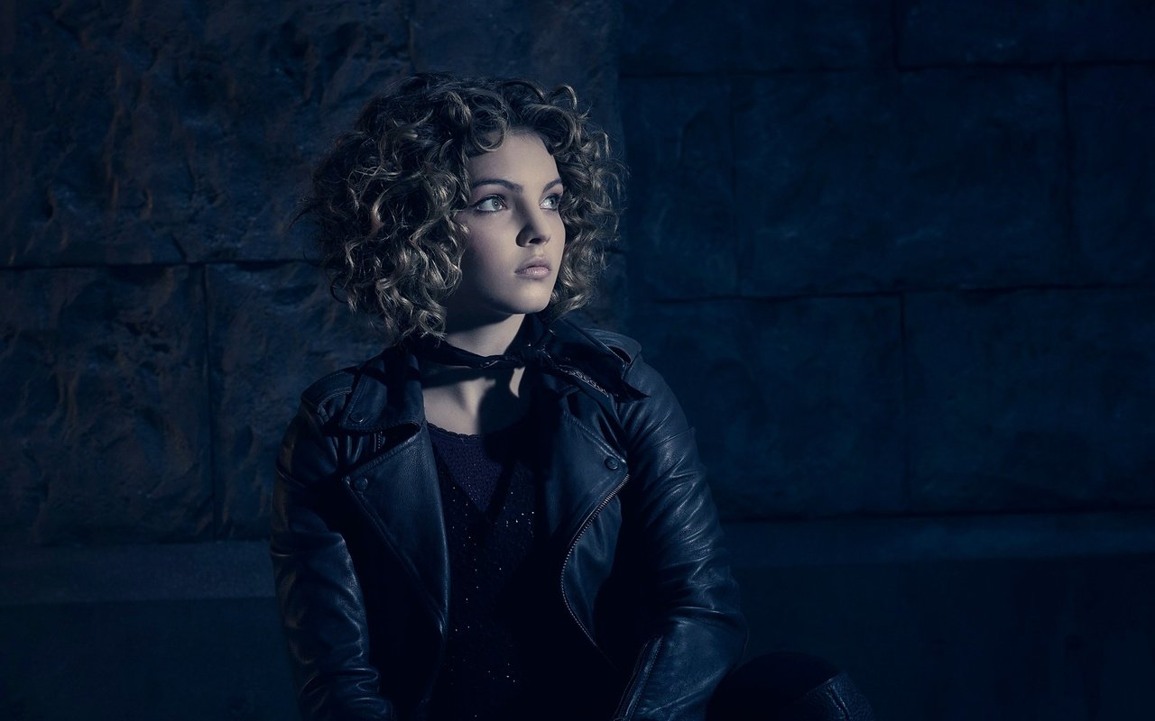 Обои модель, camren bicondova, aктриса, актриса, модел, селина кайл, сериал, камрен рене бикондова, готхэм, camren renee bicondova, тансовщица, серийный, женщина-кошка, dc comics, танцовщица, model, actress, selina kyle, the series, camren renee bikondoa, gotham, dancer, serial, catwoman разрешение 2880x1800 Загрузить