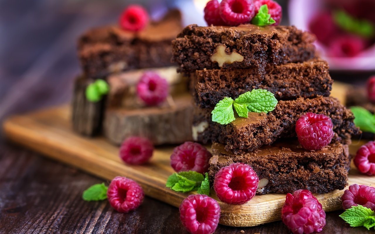 Обои малина, десерт, пирожное, raspberry, dessert, cake разрешение 5472x3648 Загрузить