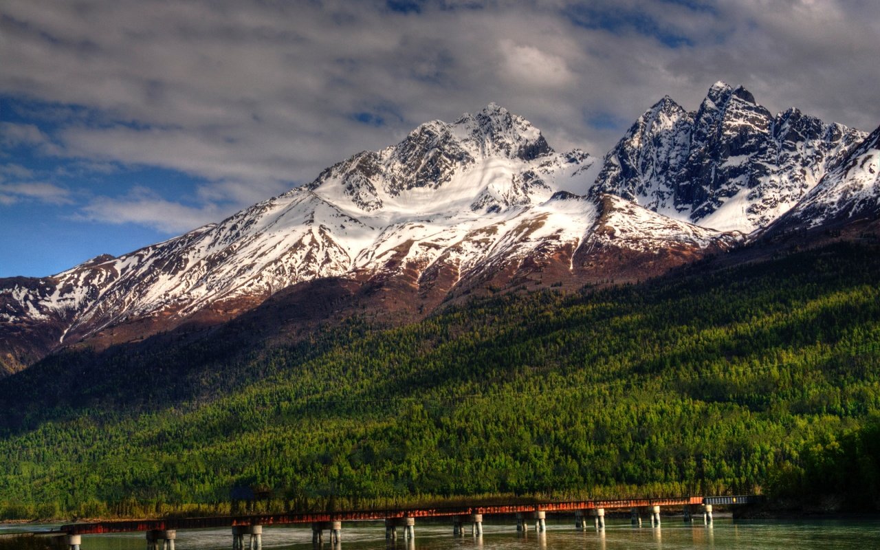 Обои небо, облака, горы, природа, пейзаж, мост, аляска, the sky, clouds, mountains, nature, landscape, bridge, alaska разрешение 4320x2868 Загрузить