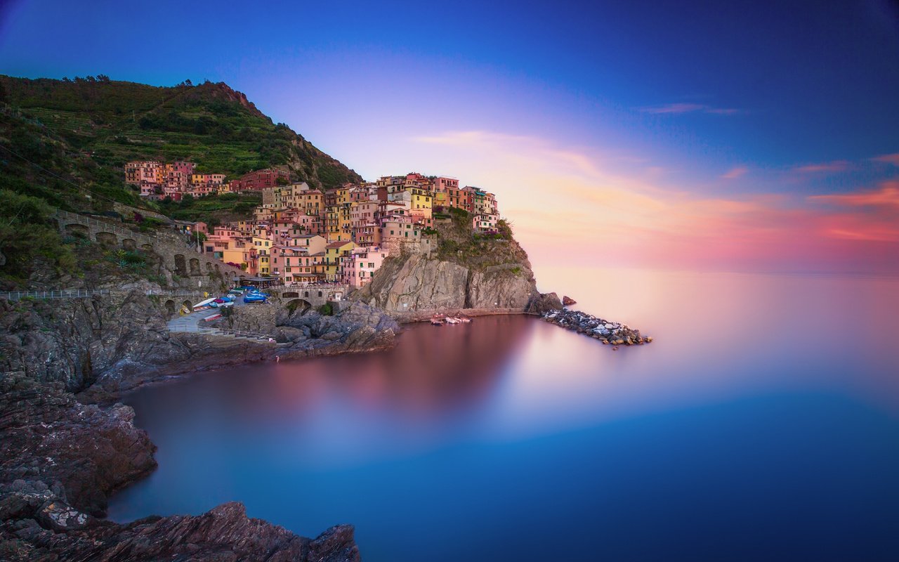 Обои море, скала, город, италия, манарола, remush lerner, sea, rock, the city, italy, manarola разрешение 1920x1200 Загрузить