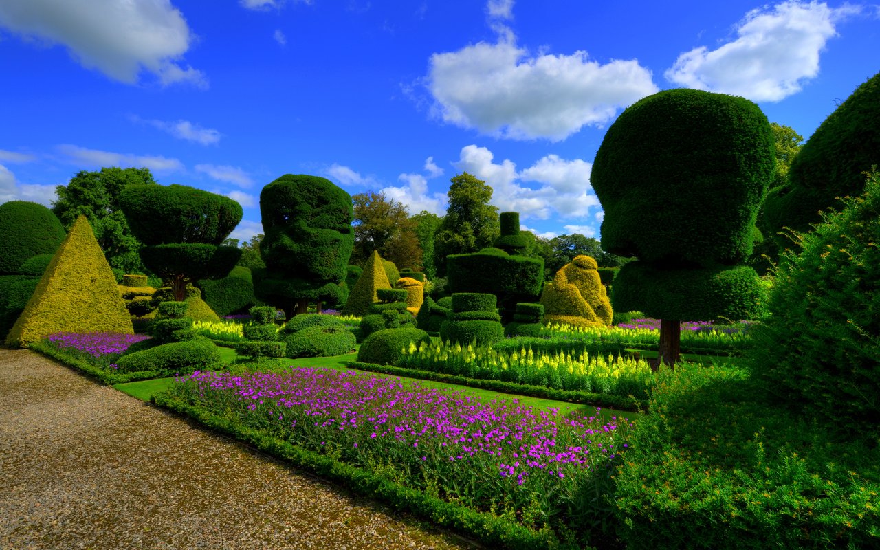 Обои небо, англия, цветы, газон, облака, topiary gardens levens hall, природа, дизайн, парк, кусты, сад, the sky, england, flowers, lawn, clouds, nature, design, park, the bushes, garden разрешение 4852x3238 Загрузить