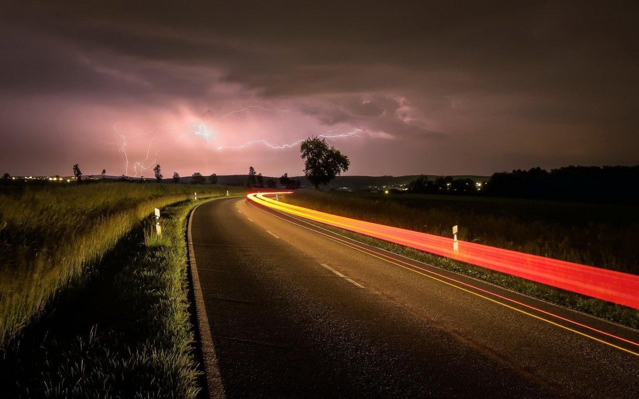 Обои дорога, ночь, огни, молнии, road, night, lights, zipper разрешение 1920x1080 Загрузить