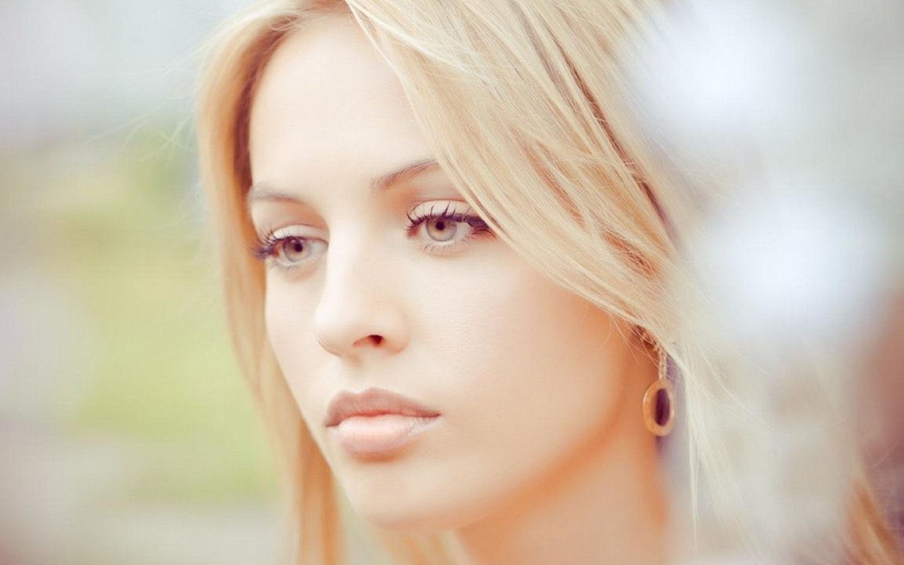 Обои глаза, девушка, блондинка, макияж, красивые, шикарная, eyes, girl, blonde, makeup, beautiful, chic разрешение 1920x1080 Загрузить