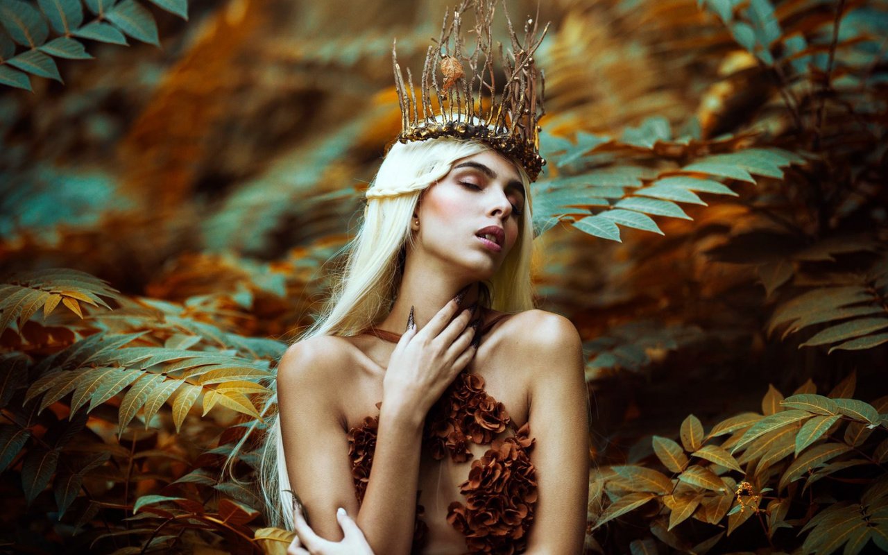 Обои листья, девушка, поза, ветки, руки, корона, ronny garcia, autumn queen, javiera molina, leaves, girl, pose, branches, hands, crown разрешение 1920x1080 Загрузить