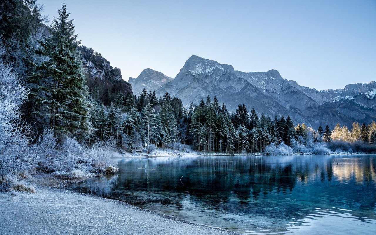 Обои деревья, озеро, горы, зима, ели, trees, lake, mountains, winter, ate разрешение 2048x1365 Загрузить