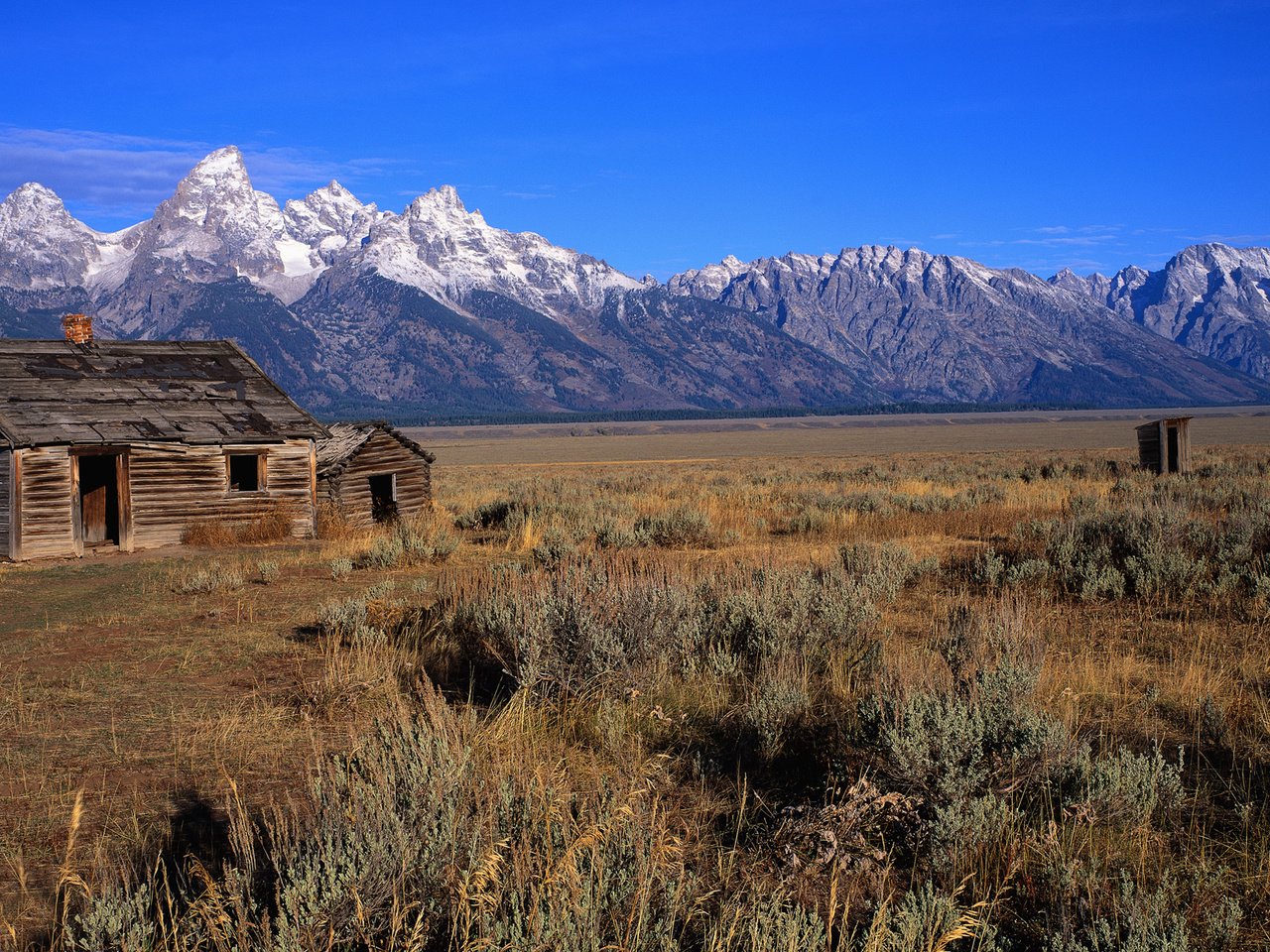 Обои скалы, дом, прерия, rocks, house, prairie разрешение 3750x1200 Загрузить