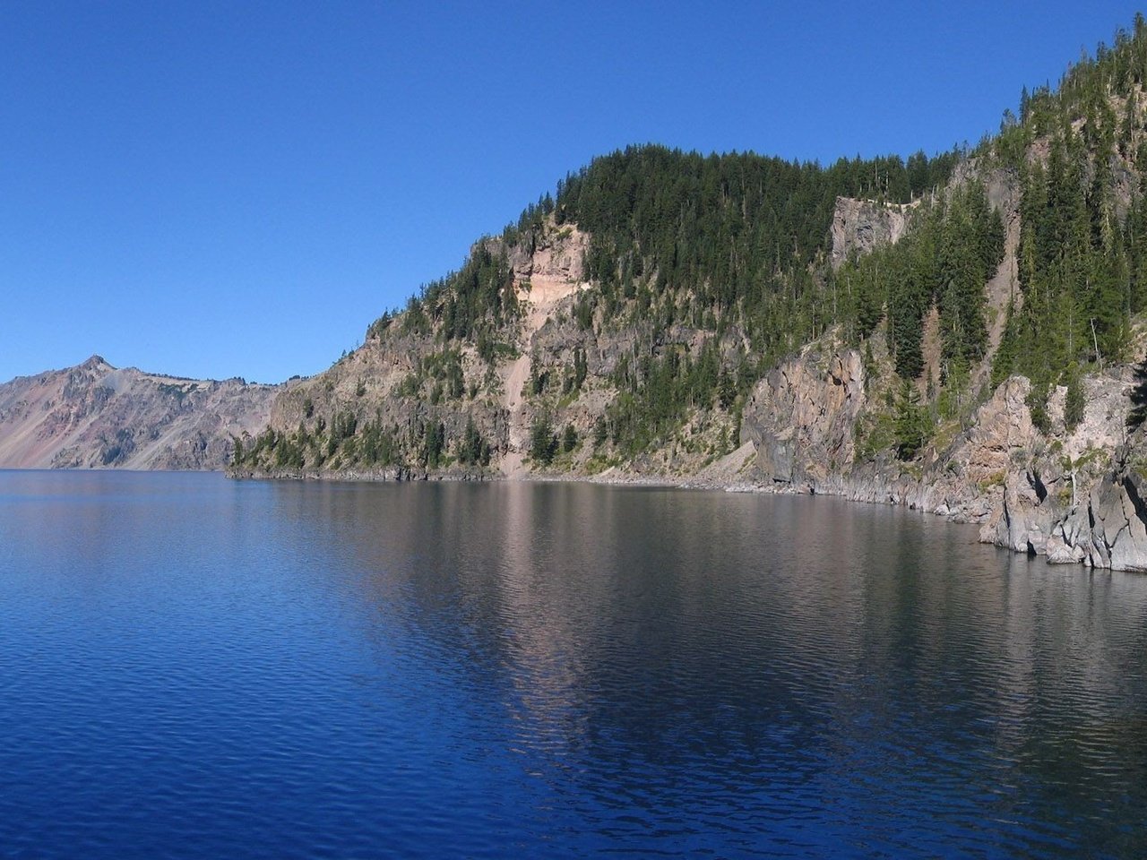 Обои озеро, горы, лес, lake, mountains, forest разрешение 2560x1024 Загрузить