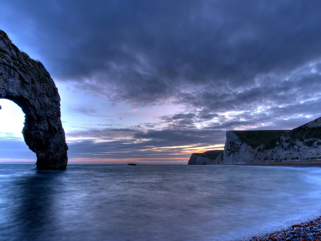 Обои скалы, тучи, море, англия, бухта, rocks, clouds, sea, england, bay разрешение 1920x1080 Загрузить