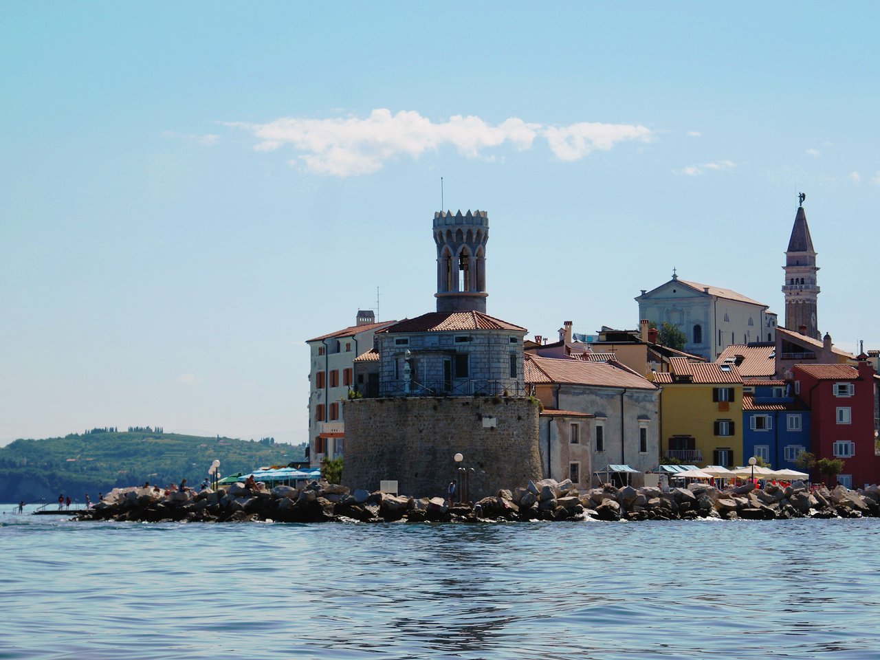 Обои море, город, словения, пиран, sea, the city, slovenia, piran разрешение 2560x1714 Загрузить