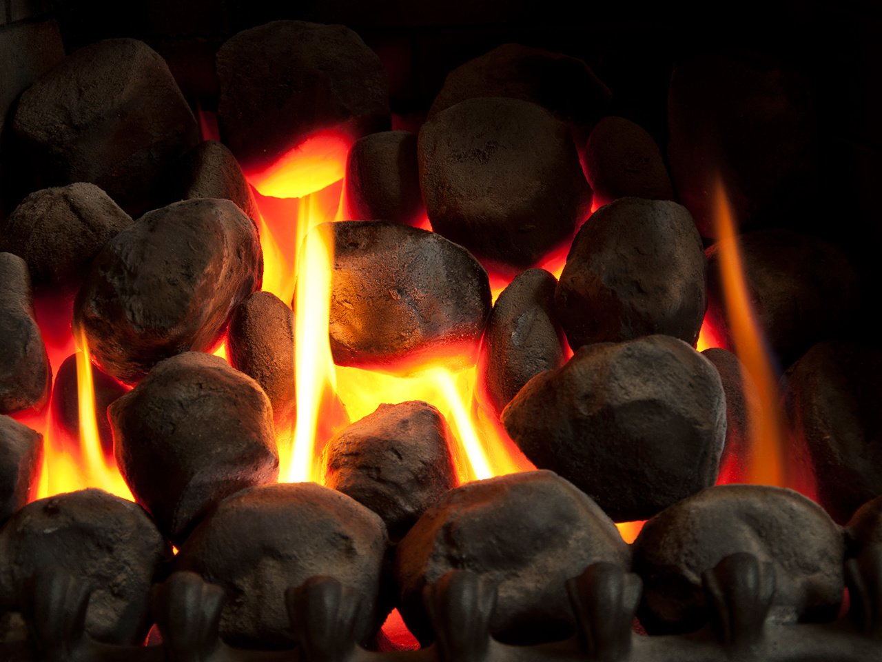 Обои камни, огонь, камин, тепло, уют, stones, fire, fireplace, heat, comfort разрешение 1920x1080 Загрузить