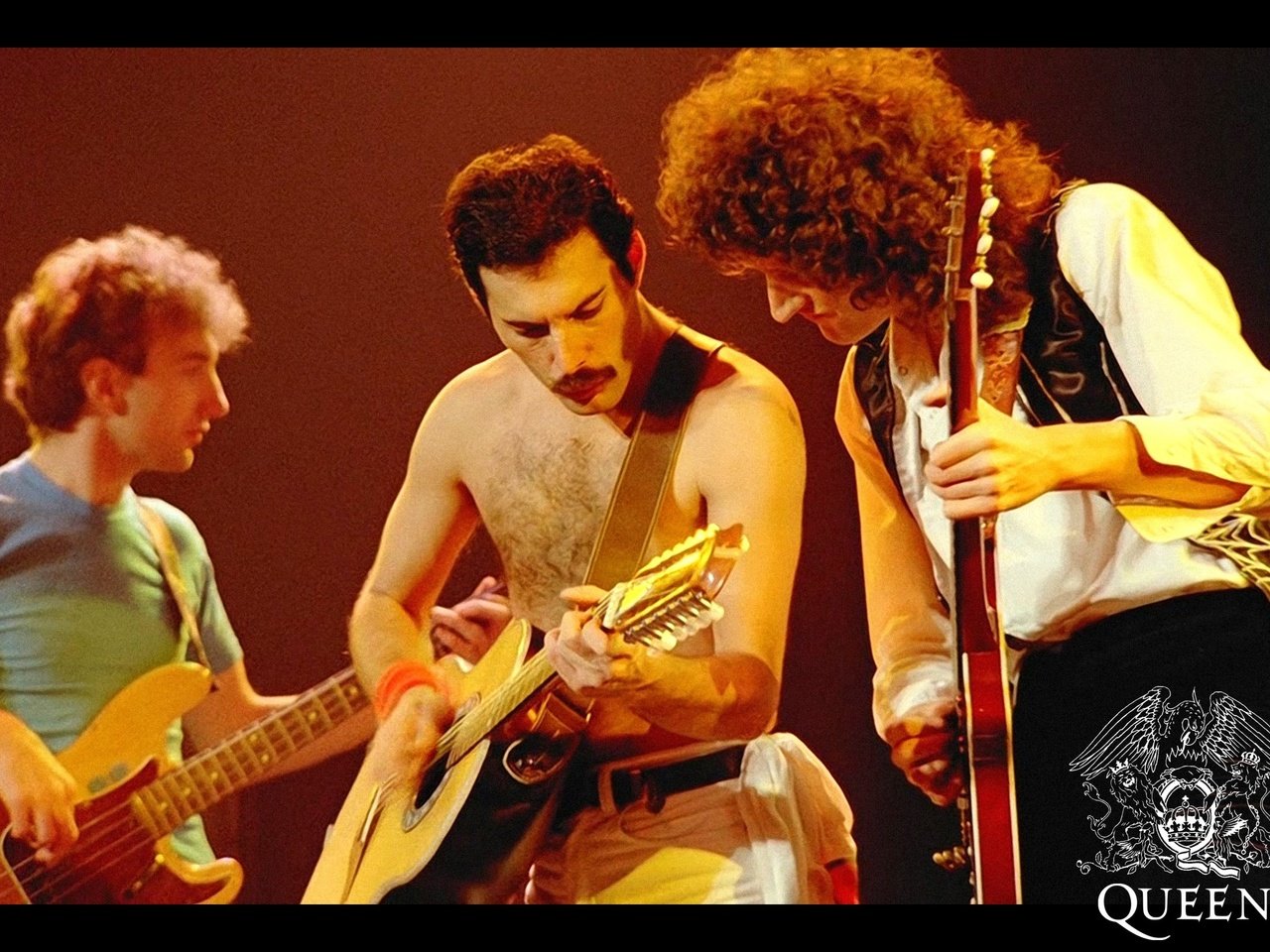 Обои королева, наскальные, музыкa, queen, rock, music разрешение 2560x1600 Загрузить