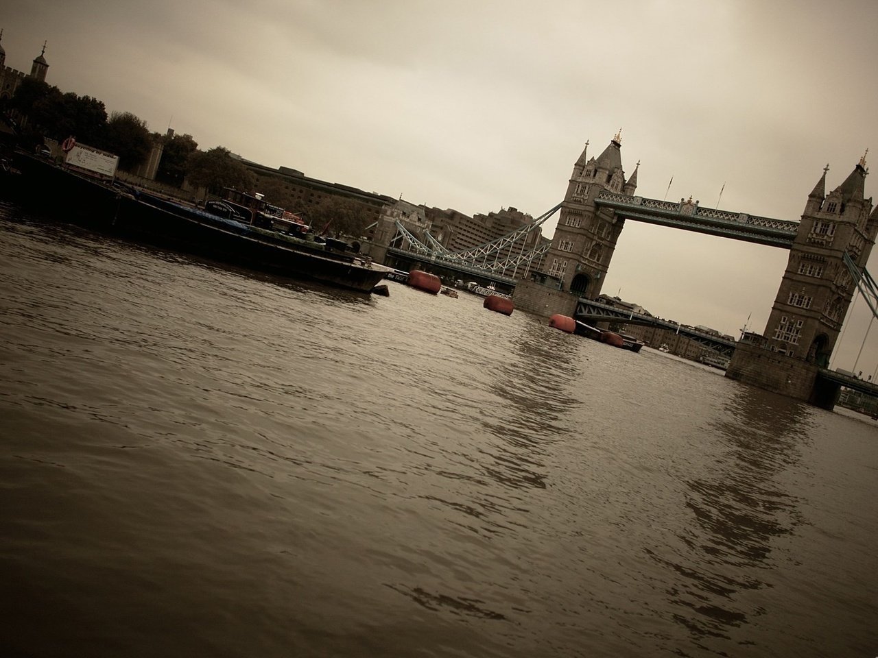 Обои великобритания, город, тауэрский мост, uk, the city, tower bridge разрешение 1920x1172 Загрузить