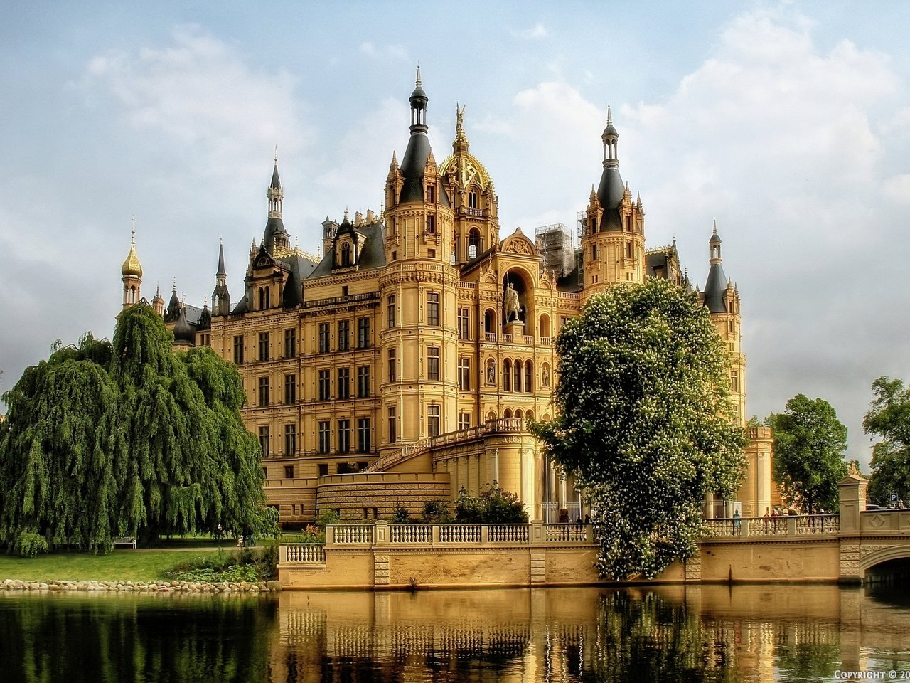 Обои лето, замок, германия, шверин, шверинский замок, summer, castle, germany, schwerin, schwerin castle разрешение 1920x1200 Загрузить